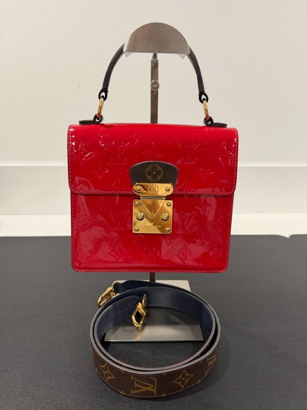 Louis Vuitton Vernis Epi Monogram Spring Street Scarlet (JB1508)